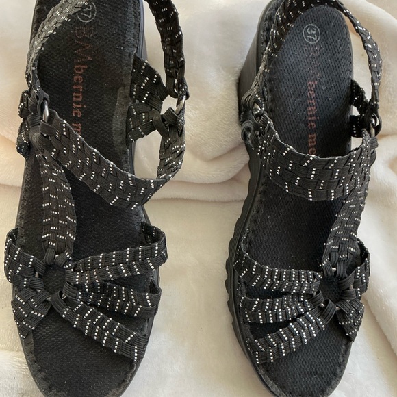 Bernie Mac Sandles - Picture 1 of 5